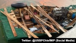 La embarcación en la que navegaban los 25 cubanos zarpó de Artemisa. (Foto: USCG/Twitter)