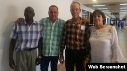 Los cuatro cubanos detenidos en Bolivia a su regreso a la isla. 