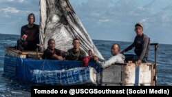 Balseros cubanos capturados en Key West el 9 de septiembre de 2022.