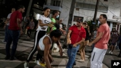 FOTOGALERÍA Imágenes de la represión a manifestantes pacíficos que gritaban ¡Libertad! en una calle de La Habana