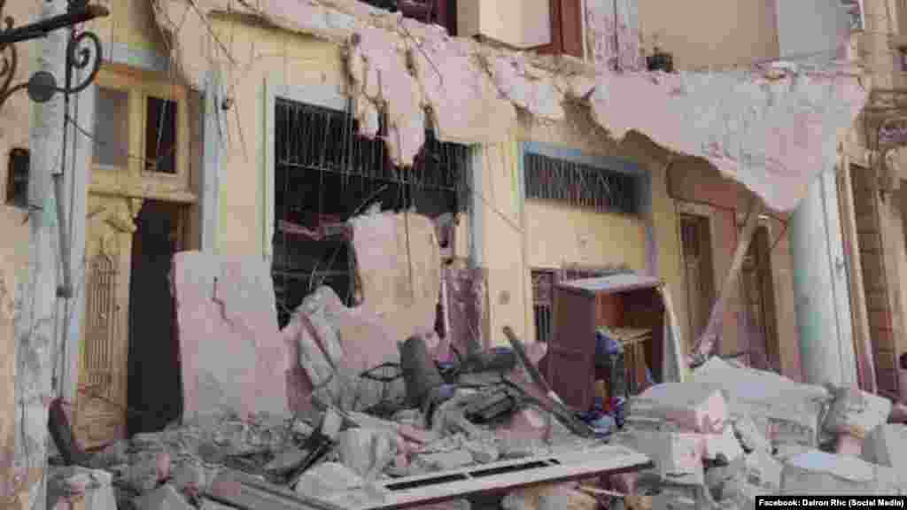 En horas del mediodía del 3 de noviembre se desplomó parcialmente un edificio ubicado en&nbsp;Prado y Refugio, en La Habana.
