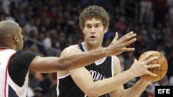 El jugador cubanoestadounidense Brook Lopez, de los Brooklyn Nets (NBA)