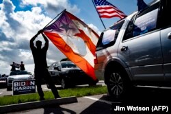 Partidiarios del candidato Biden en Coconut Creek, Florida, el 29 de octubre de 2020.
