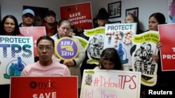 Las personas que se encuentren beneficiadas y registradas bajo el TPS no necesitan realizar algún pago, ni presentar solicitudes para mantener sus beneficios hasta el 2 de enero de 2020.