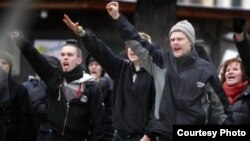Como reacción a la sharia, Suecia no es ajena a un aumento de las manifestaciones neonazis o de supremacistas blancos.