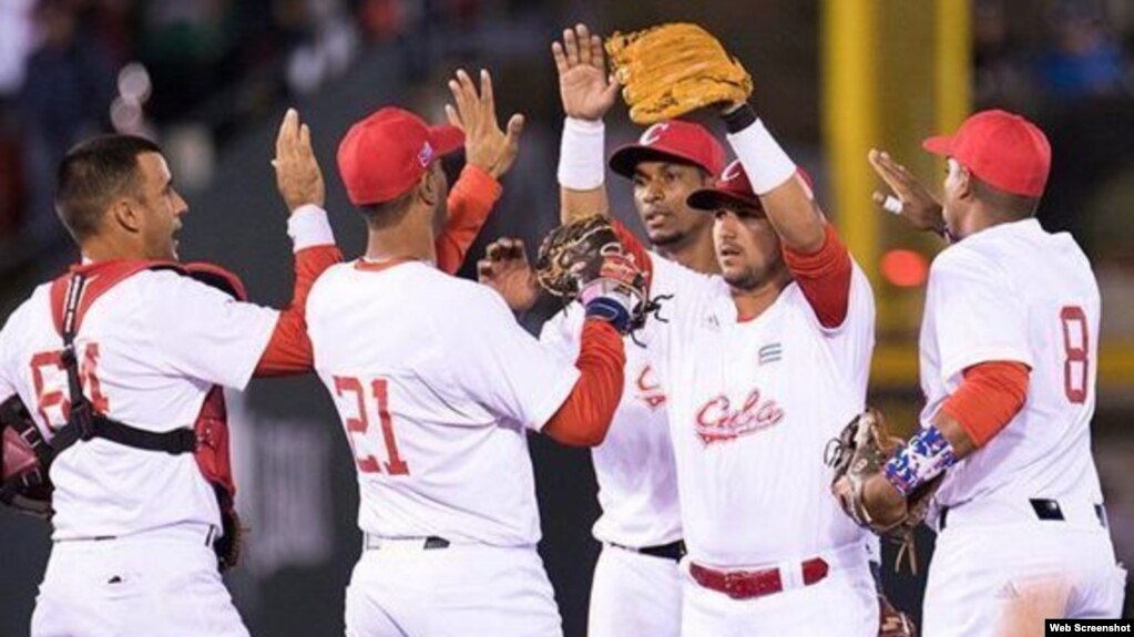 Peloteros cubanos en la Serie del Caribe 2018.