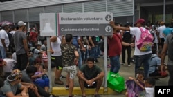 Caravana de migrantes rumbo a EE.UU. esperan visados en Chiapas en junio de 2022