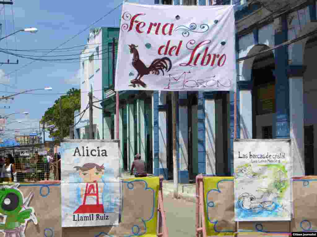 Reportero ciudadano Nilo Alejandro nos presenta la Feria del Libro 2014 en Morón