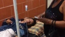 Leticia Ramos fue hospitalizada tras recibir una golpiza por parte de la policía. Fotos tomadas de Facebook