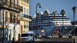 El crucero Adonia, de Carnival Cruise Line, en La Habana en 2016 (Foto: Archivo).