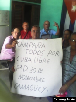 Integrantes del Partido Democrático 30 de Noviembre Frank País, en Camagüey.