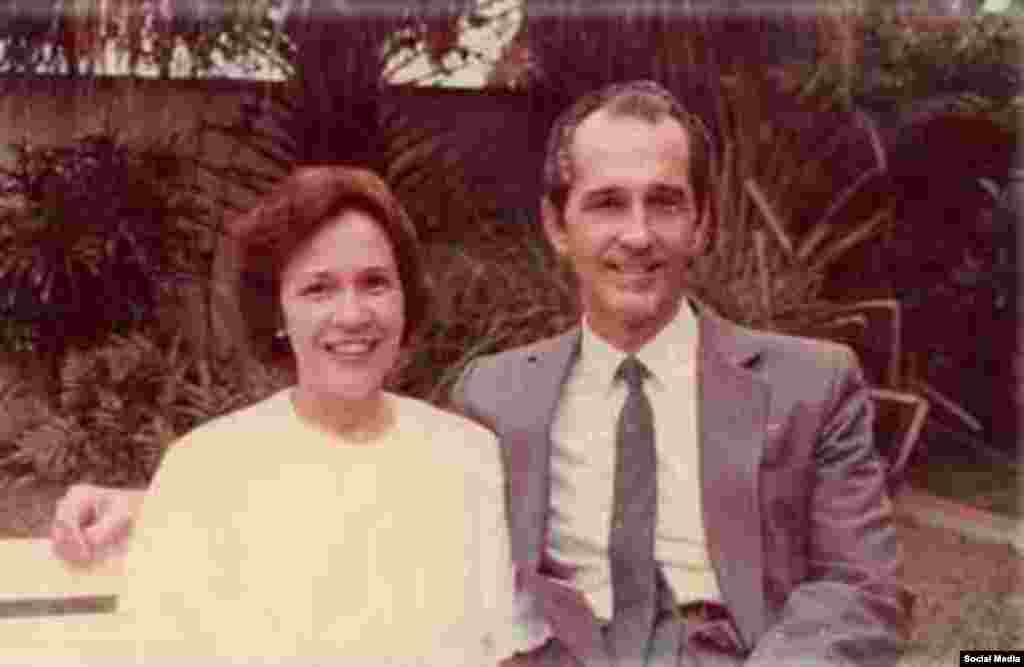 Teresita Yániz con su esposo, el vicepresidente Ricardo Arias.