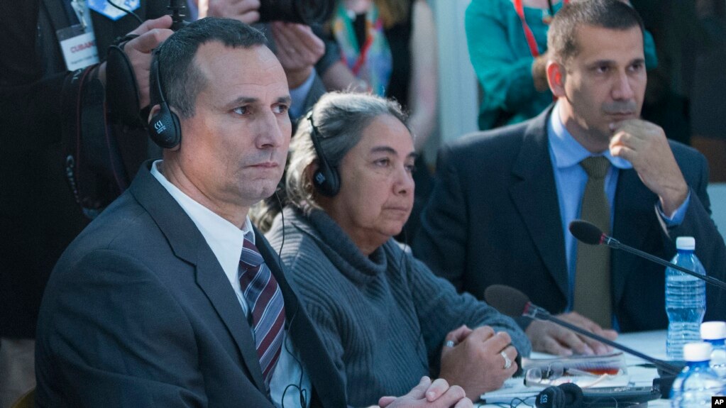 José Daniel Ferrer, Juana Mora Cedeño y Antonio Rodiles en un encuentro con Barack Obama el 22 de marzo de 2016 en La Habana. AP Photo/Pablo Martinez Monsivais.