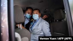 La policía de Hong Kong arresta al empresario y activista Jimmy Lai, agosto 10, 2020