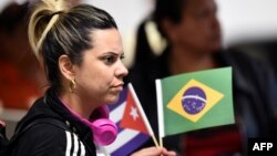Una doctora cubana en el aeropuerto de Brasilia, antes de regresar a Cuba, el 22 de noviembre de 2018.