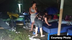 Migrantes cubanos en campamento de La Cruz, Costa Rica. (Foto: Cortesía)