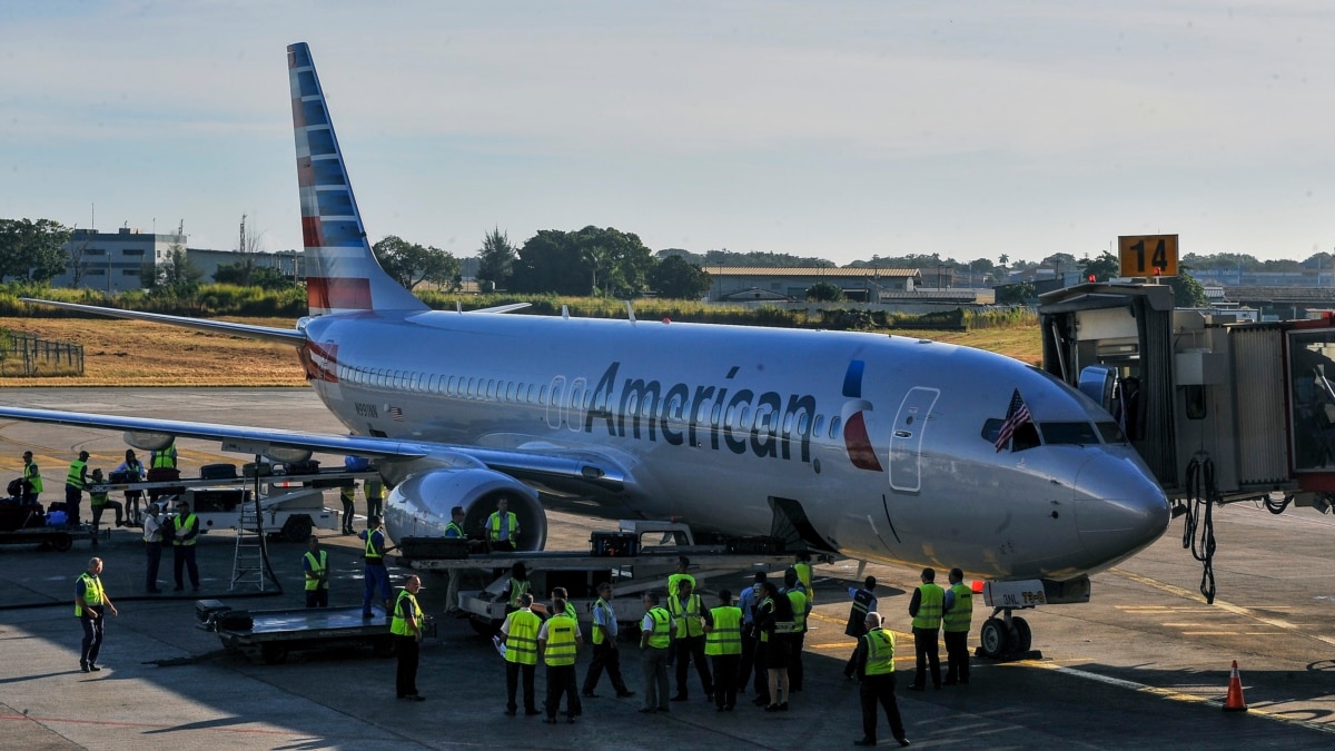 ONG acusa a American Airlines de violar normas ONU en caso de cubana;  aerolínea dice que \