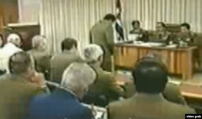 El tribunal de honor militar que juzgó a Arnaldo Ochoa.