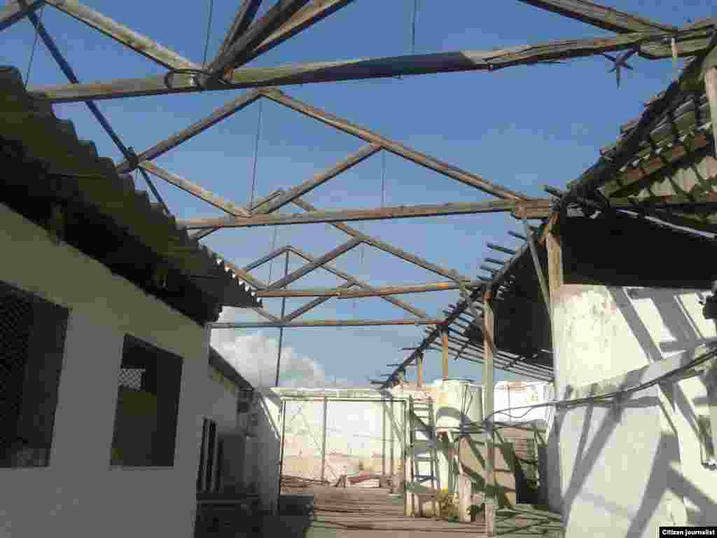 Reporta Cuba Stgo de Cuba, Cristina y Trocha devastado por Sandy Foto Ovidio Martin