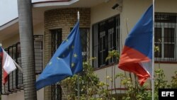 Fachada de la embajada de la República Checa en Cuba, ubicada en el barrio de Nuevo Vedado, en La Habana (Cuba).