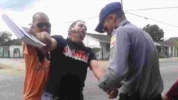 La policía política arresta al pastor Mario Félix Lleonart Barroso. (Archivo)
