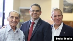 Manuel Villamañan, Presidente South Motors Group, Oliver Mayoral, GM South Motors Infiniti y Jonathan Chariff, CEO South Motors Group.