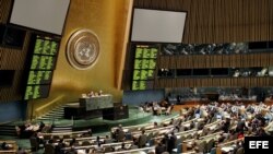 Una votación en la Asamblea General de las Naciones Unidas sobre el fin del embargo.