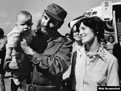 Justin Trudeau va a Cuba 40 años después que su padre