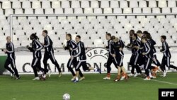 Los jugadores del FC Shakhtar Donetsk ucraniano, durante un entrenamiento (Archivo).
