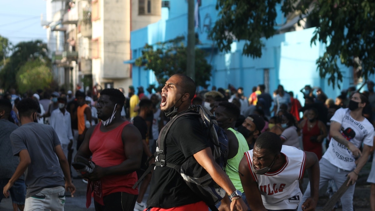 El gobierno cubano confirma una muerte en las protestas - Vimarsana News