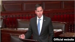 El senador Marco Rubio, durante su alocución ante el pleno del Senado de Estados Unidos.