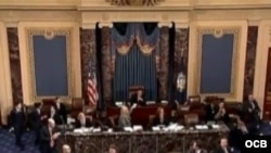 Comisión del Senado aprueba proyecto migratorio