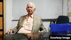 Valentín Arenas.