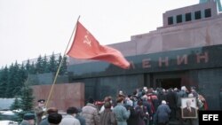 La cola para entrar al Mausoleo de Lenin.