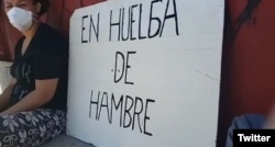 Nelva Ortega, la esposa de José Daniel Ferrer, en huelga de hambre en la sede de UNPACU. (Captura de video/Twitter)