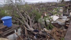 Afectados por el huracán Sandy se quejan por falta de alimentos