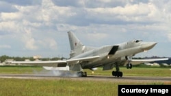 Tu-160