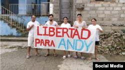 La familia de Andy García Lorenzo, condenado a 7 años de prisión por salir a manifestarse el 11J, ha exigido incansablemente su libertad.