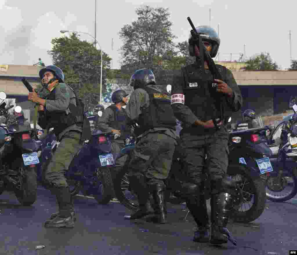 Soldados de la Guardia Nacional en Caracas (Venezuela).