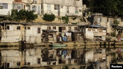 En Cuba, para comprar casa, hacen falta casi 700 años de salario