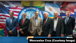 Miembros del directorio del Interamerican Institute for Democracy.
