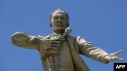 Monumento a José Julián Martí y Pérez en Ciudad de Guatemala