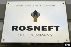 Logo de la empresa rusa petrolera Rosneft.