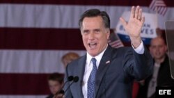 Mitt Romney obtuvo importantes victorias en Michigan y Arizona