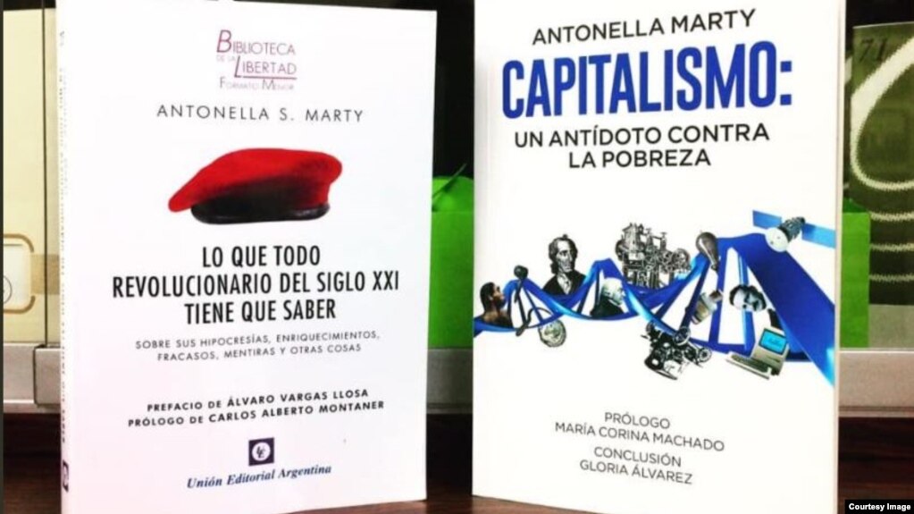 Los últimos dos libros de la ensayista argentina Antonella Marty.
