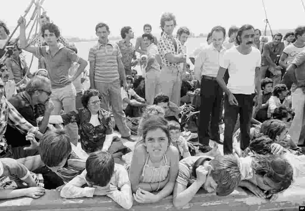 Un grupo de refugiados cubanos en Key West. AP Photo/Jacques Langevin