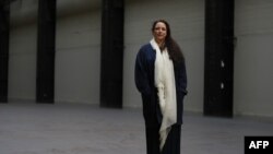 Tania Bruguera en el Turbine Hall del Tate Modern en Londres.