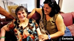 El feliz reencuentro de Amalia Dell Amico con su madre, Hortensia Hernández (Foto: Amalia Dell Amico).