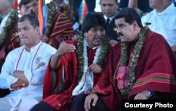 Correa, Evo y Maduro en la conferencia sobre cambio climático de Tiquipaya.