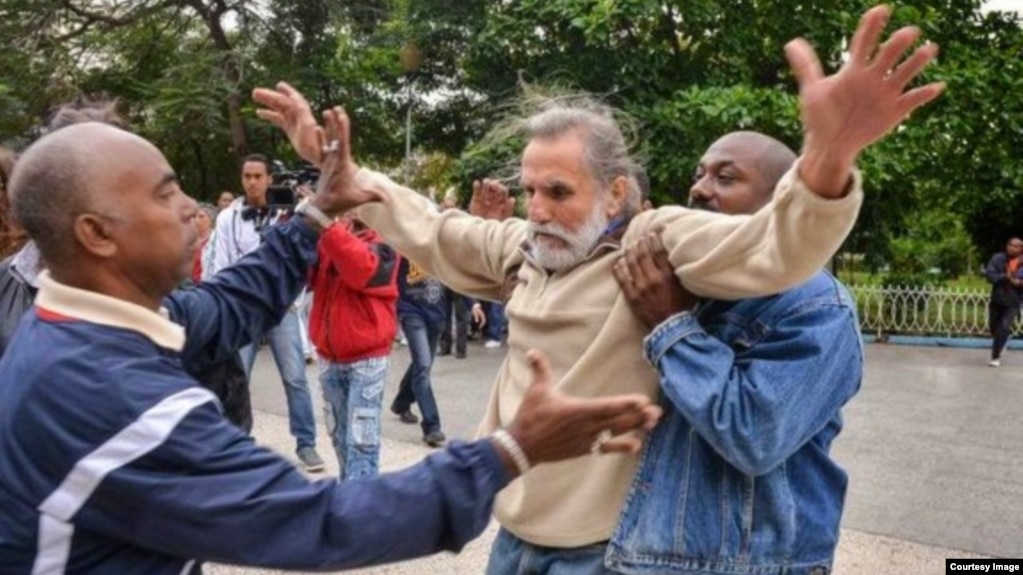 Represión en Cuba (Foto: Cubanet)